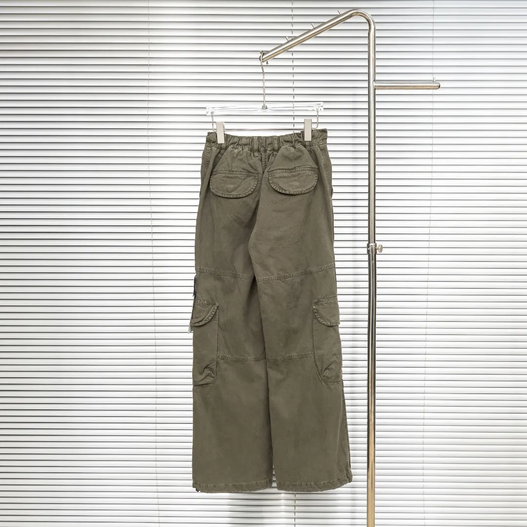 P340 top version (different currencies) Style: Stone Island STONE LSLAND washed and distressed multi-pocket functional trousers Color: Picture color Size: M-XXXL Fabric: Workwear Accessories: Full set of customized accessories No gender distinction, same style for men and women
